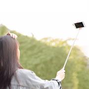 Hoco Selfie Stick K5 Metallgehäuse Stange mit Kabelsteuerung für AUX - extrem stabil
